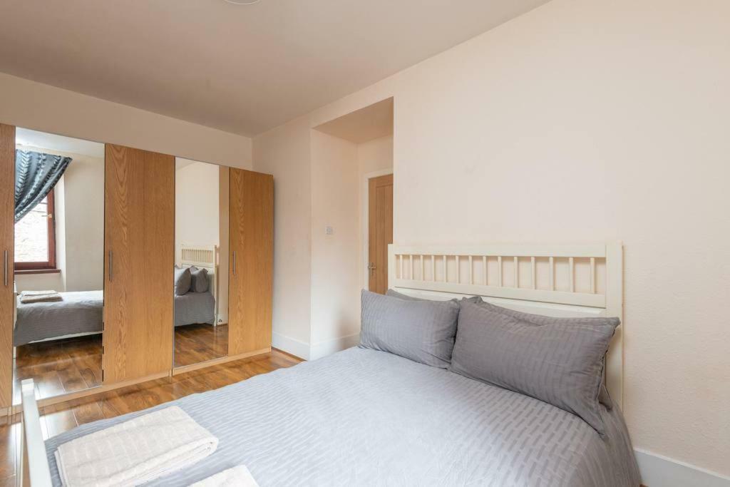 Ness Central Apartment - Greig Street Inverness Bagian luar foto