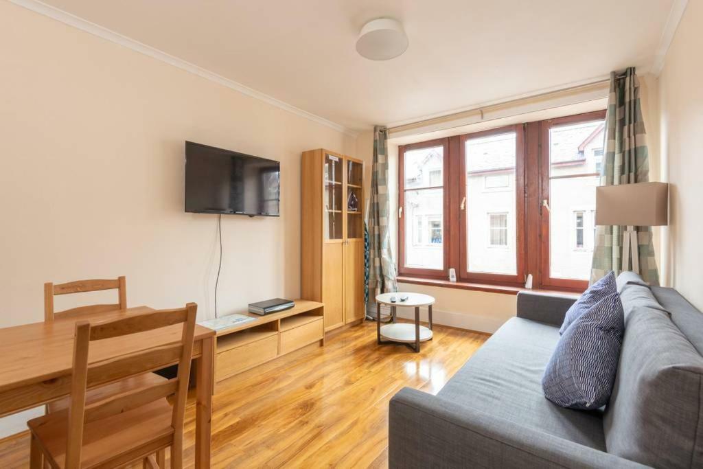 Ness Central Apartment - Greig Street Inverness Bagian luar foto