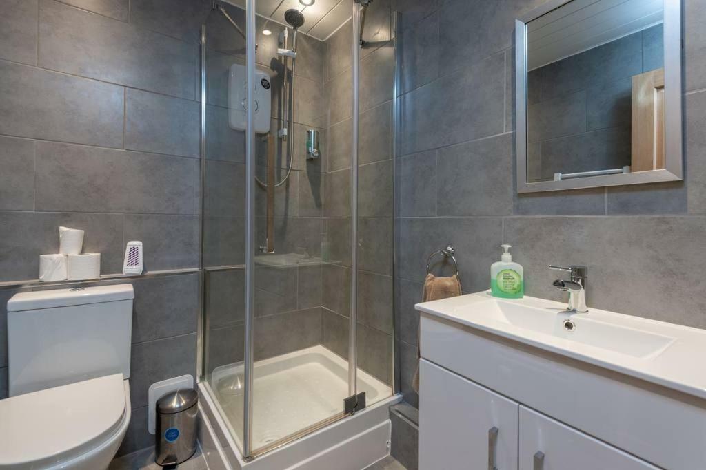 Ness Central Apartment - Greig Street Inverness Bagian luar foto